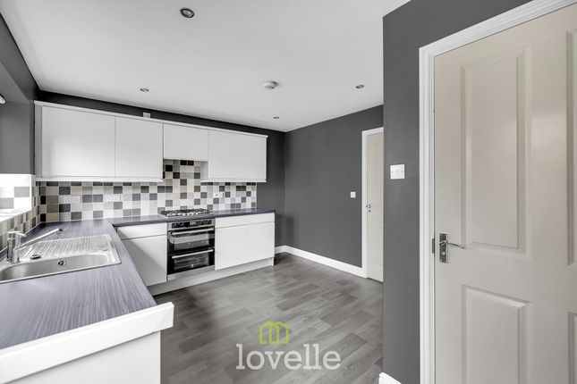 2 Tealby Close, Immingham photo 4