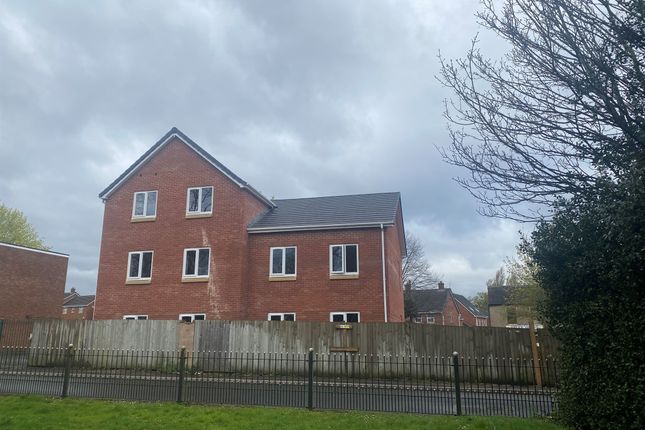 Thumbnail Flat for sale in The Green, Bloxwich, Walsall