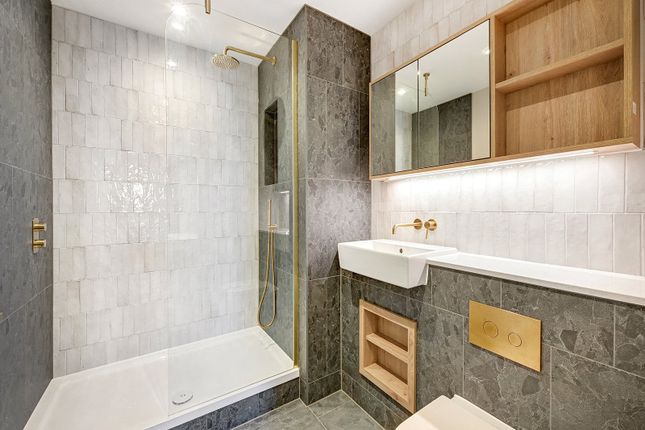 3 Bed,, The Draper, Beaufort Park photo 4