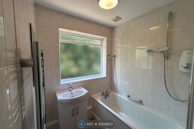 The Molesley Venture, Orchard Lane, East Molesey photo 4
