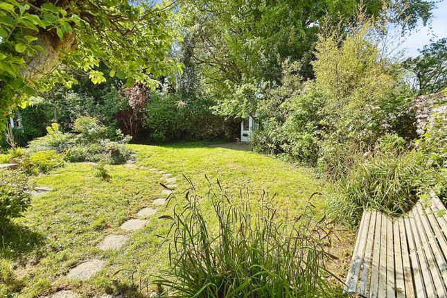4, Hobs Acre, West Sussex photo 4
