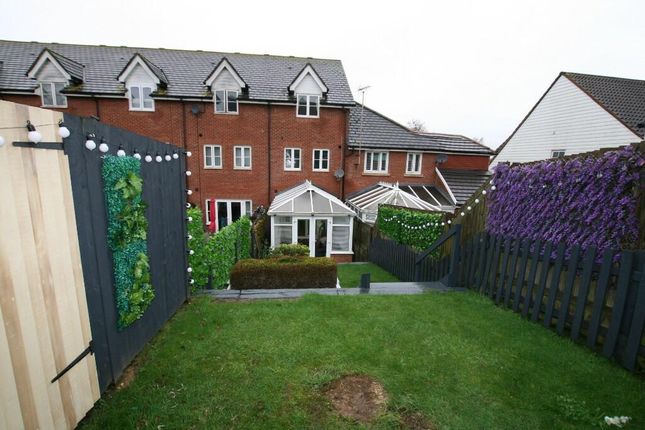Terraced house for sale in Hereford Close, Ashford