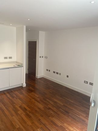 Flat to rent in Bellville House, 77 Norman Road, Greenwich