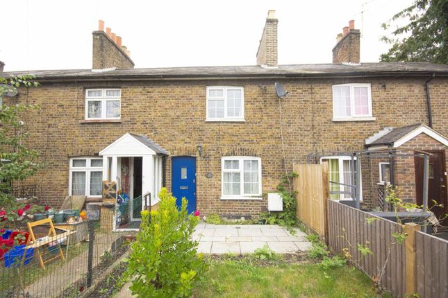 Terraced house to rent in Burroughs Gardens, London