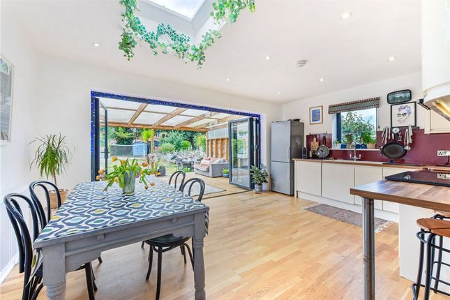 150 Whyke Road, Chichester photo 3