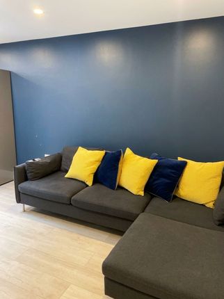 Room 4, 47 Dean Street, Coventry photo 5