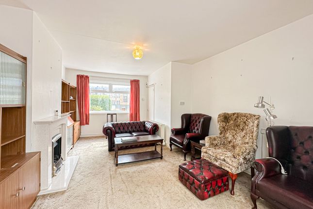 176 Irby Road, Wirral photo 4