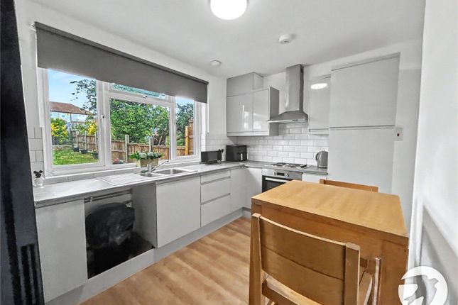 1, Groombridge Close, Welling photo 4