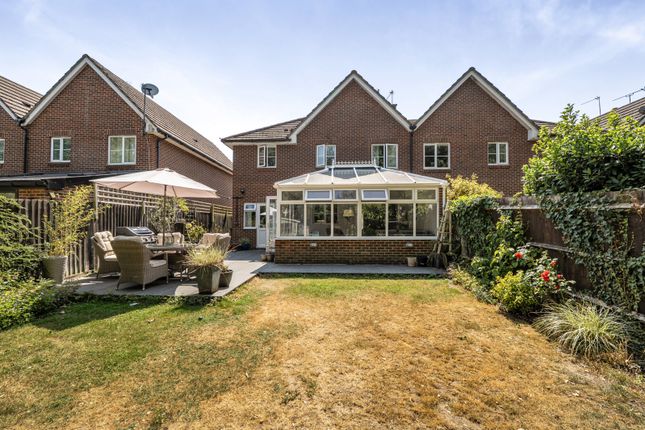 8, Nursery Close, Hertfordshire photo 4