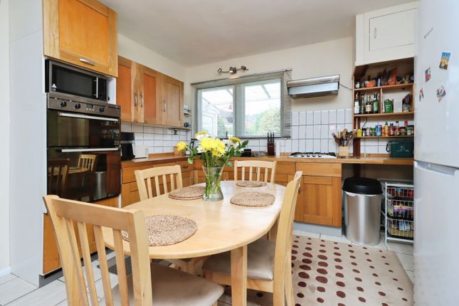 6, The Dingle, Knighton photo 2