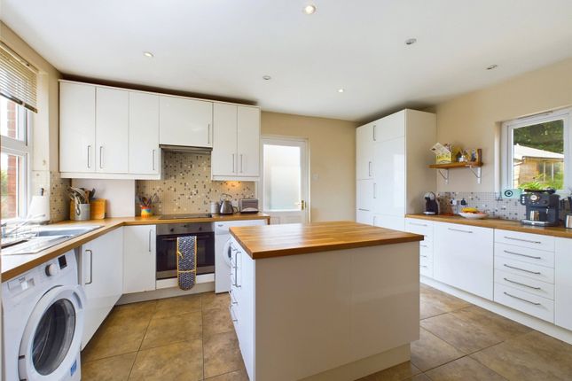 48, Stratford Road, Gloucestershire photo 3
