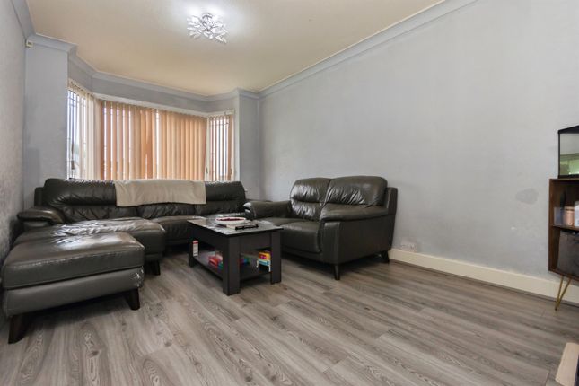 1169, Yardley Wood Road, Birmingham photo 2