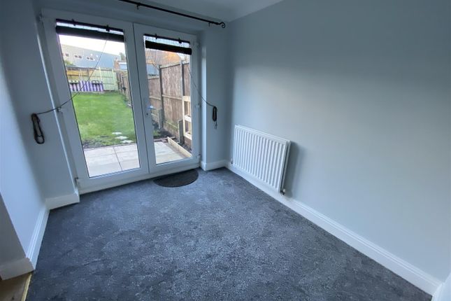 14, Oulton Mews, Stone photo 5