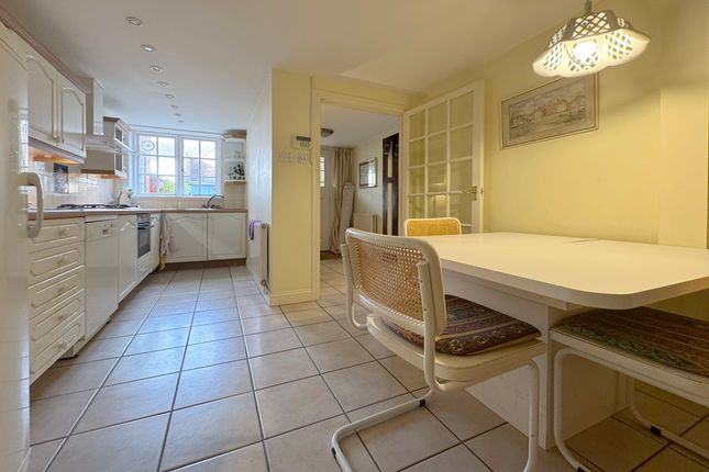 4 Mh Kitchen