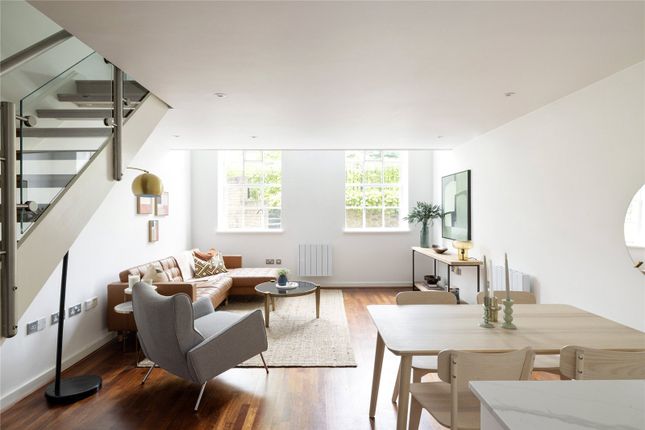 Thumbnail Flat for sale in Hardwick Street, London, Islington