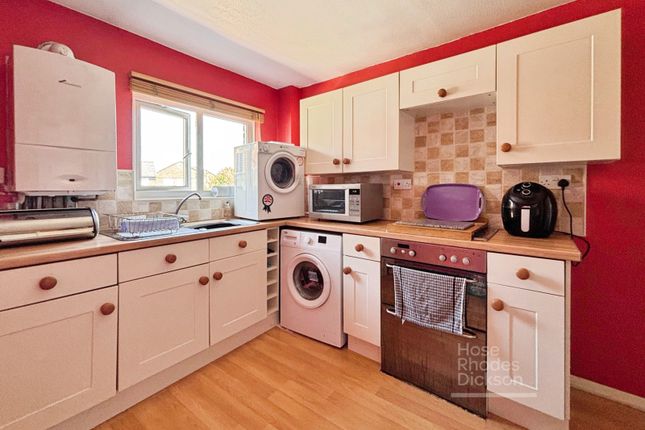 Flat 2, Wadham Place,, New Street, Isle of Wight photo 2