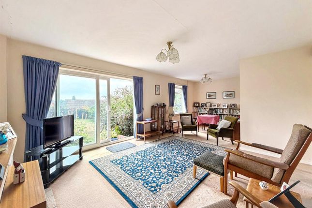 32, Friston Avenue, Eastbourne photo 2