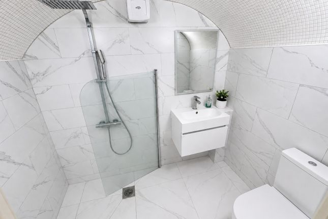 Flat 2, 24, Eaton Place, Brighton photo 4