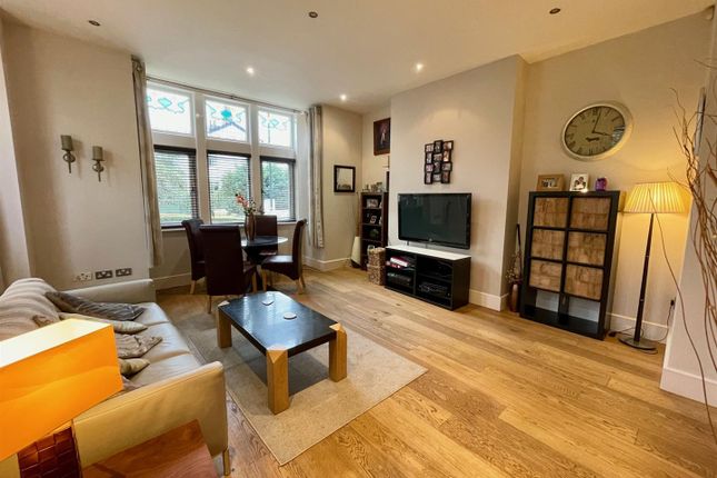 Apartment 1, 1, Wolf Grange, Altrincham photo 3