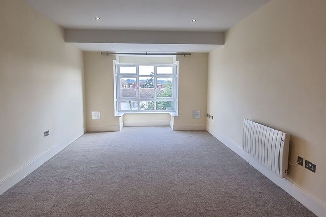 Flat for sale in Cooden Sea Road, Little Common, Bexhill On Sea