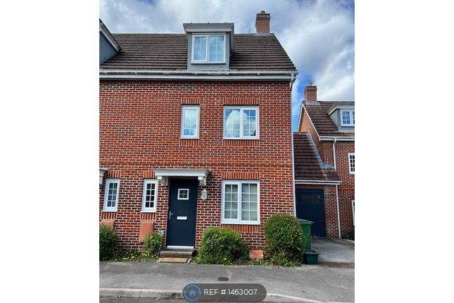 Semi-detached house to rent in School Close, Basingstoke