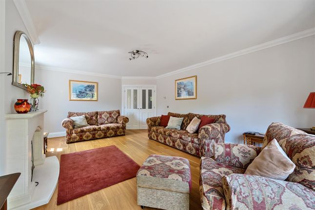 Century House, 100a, Reading Road, Finchampstead photo 3