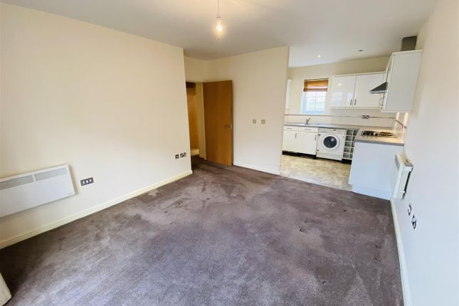2, Agincourt Drive, Bingley photo 5