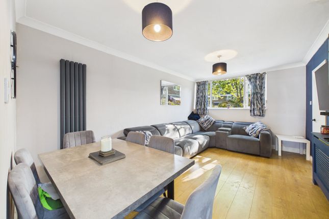 Chaucer Road, Farnborough photo 3