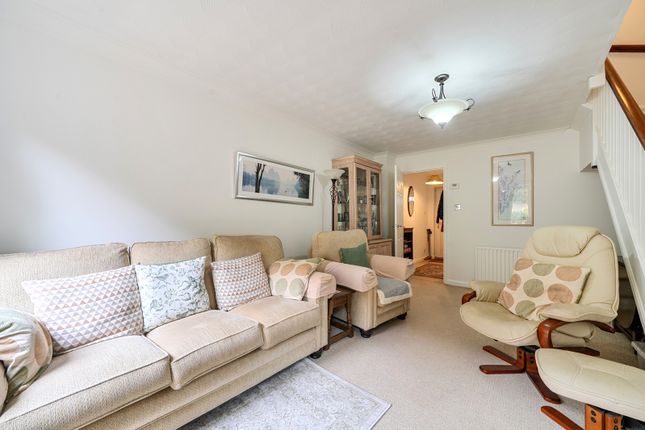 2, St. Peters Mews, Mill End photo 2
