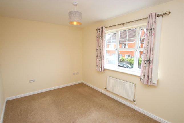14, Chapel Close, Rushden photo 4