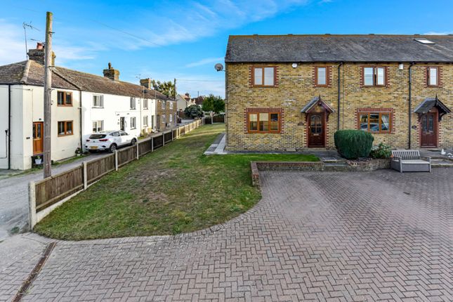 End terrace house for sale in Wharf Lane, Cliffe, Rochester, Kent.