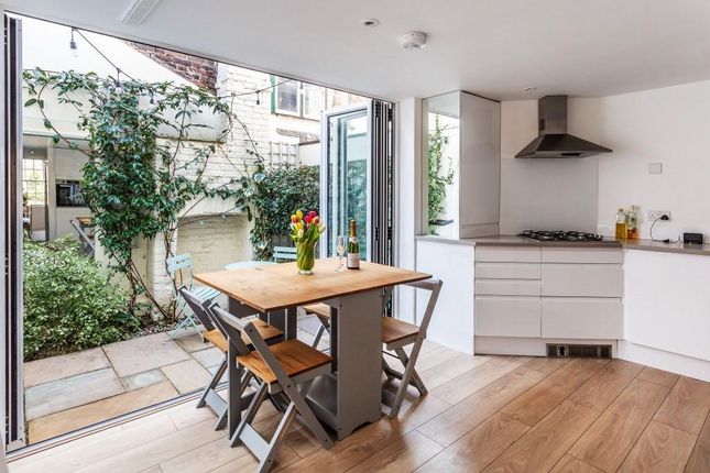 3-bed house on 9, North Street, Dorking, £534,950