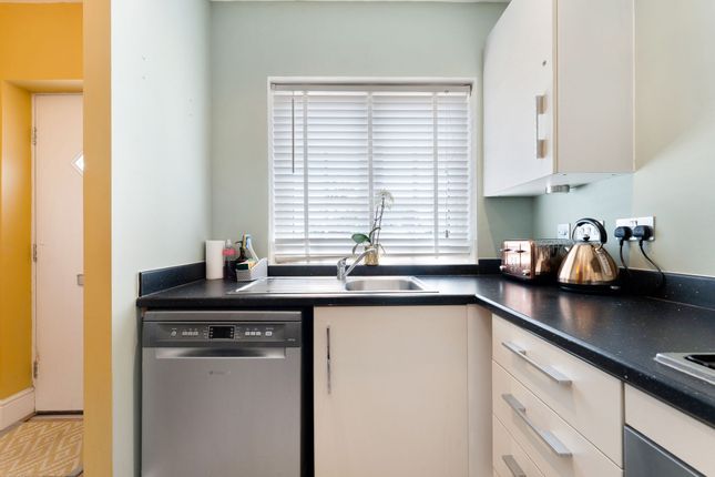 36 Kings Meadow, Chester photo 5