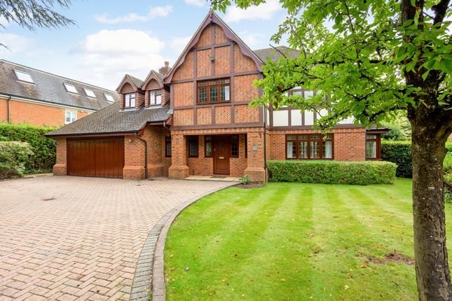 Thumbnail Detached house to rent in Foxborough Court, Maidenhead