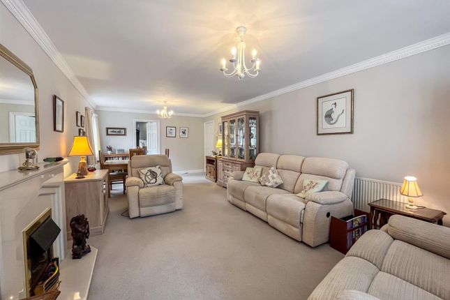 11, Heathfield Gardens Park Road, Buxton photo 4