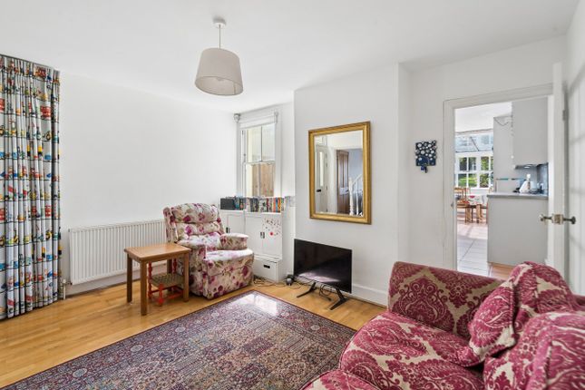 28, Lansdown Road, GERRARDS CROSS photo 5
