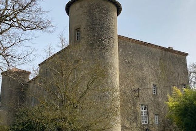 Ch&acirc;teau for sale in Carcassonne, Aude, France - 11000