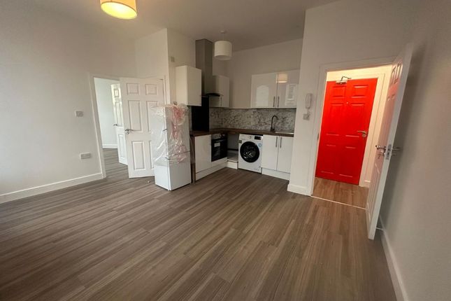 Flat 3, 2A Henrietta Street, Ashton-under-Lyne photo 2
