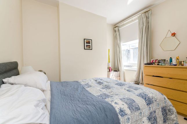 Halford Road, West Brompton photo 4