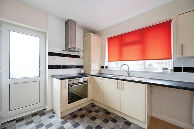 36,, Eastoke Avenue, Hampshire photo 4