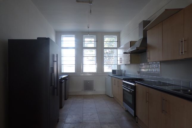 Flat to rent in Shields Road, Newcastle Upon Tyne