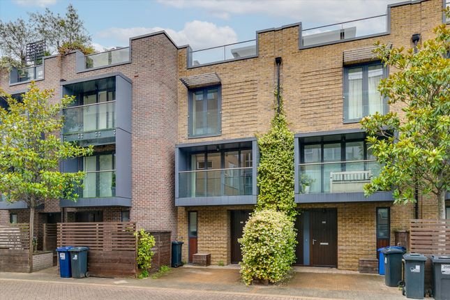 4 bed town house for sale in Bromyard Avenue, London W3