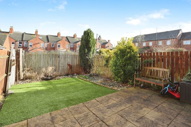Town house for sale in Anson Close, Grantham