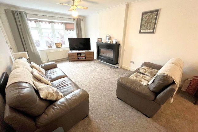 12, Charles Close, Derbyshire photo 4