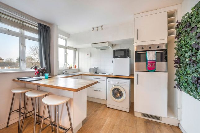 Studio for sale in Harwood Court, Upper Richmond Road