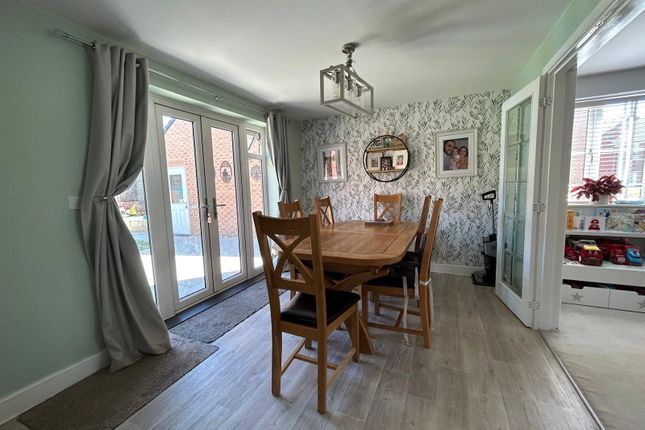 6, Blacksmith Way, Northamptonshire photo 4
