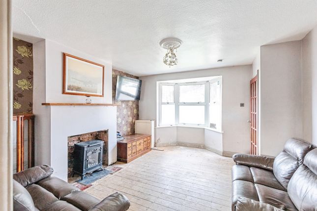 253, Priory Road, Wellingborough photo 2
