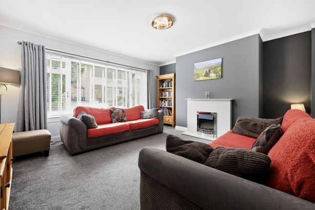 19, Corsebar Drive, Paisley photo 2