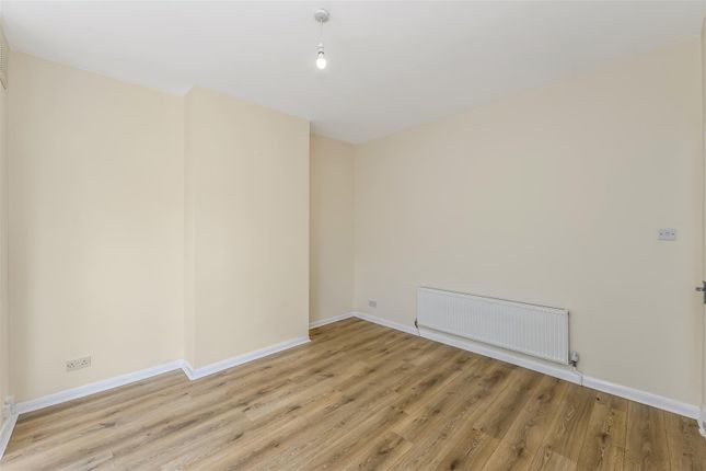 72, Brunswick Road, Leyton photo 4