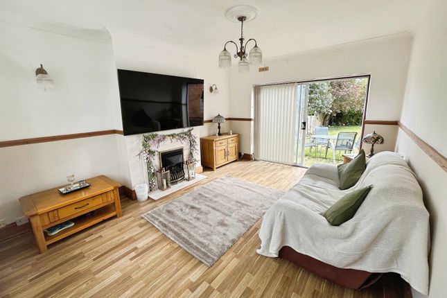 133, Scraptoft Lane, Leicestershire photo 2